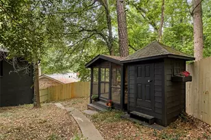 922 Barton Woods Rd NE, Atlanta, GA 30307 - Photo 96