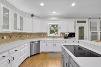 4294 Balmoral Glen Drive, Norcross, GA 30092 - Photo 14