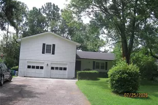 5159 Stratham Dr, Dunwoody, GA 30338 - Photo 1