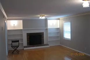 5159 Stratham Dr, Dunwoody, GA 30338 - Photo 6