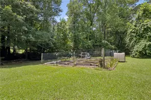 1655 Rockdale Cir, Snellville, GA 30078 - Photo 68