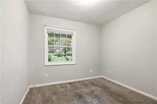 4204 Cheryl Ann Ct, Stone Mountain, GA 30083 - Photo 16