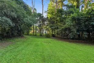 4204 Cheryl Ann Ct, Stone Mountain, GA 30083 - Photo 36
