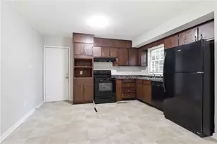 4204 Cheryl Ann Ct, Stone Mountain, GA 30083 - Photo 12