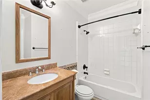1073 Hopedale Ln, Lawrenceville, GA 30043 - Photo 18