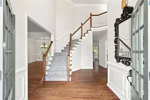 1073 Hopedale Ln, Lawrenceville, GA 30043 - Photo 2