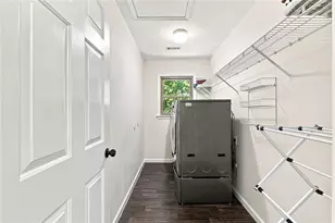 1073 Hopedale Ln, Lawrenceville, GA 30043 - Photo 28