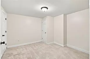 1073 Hopedale Ln, Lawrenceville, GA 30043 - Photo 34