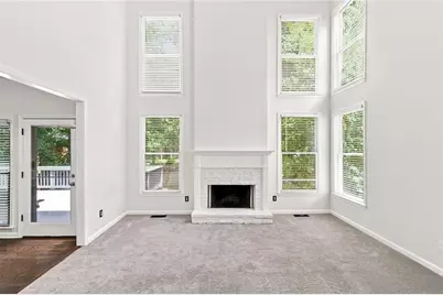 1073 Hopedale Lane, Lawrenceville, GA 30043 - Photo 10