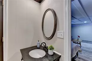 131 Denna Dr, Alpharetta, GA 30009 - Photo 36