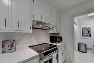 131 Denna Dr, Alpharetta, GA 30009 - Photo 10