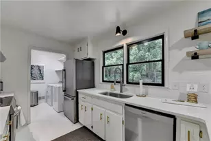 131 Denna Dr, Alpharetta, GA 30009 - Photo 8