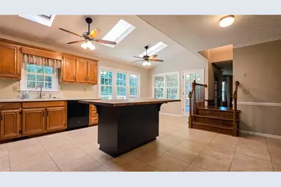 709 Larkspur Boulevard NW, Acworth, GA 30102 - Photo 4