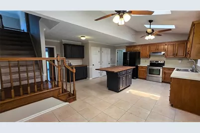 709 Larkspur Boulevard NW, Acworth, GA 30102 - Photo 4