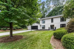 131 Indian Hills Ct, Marietta, GA 30068 - Photo 8