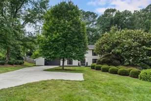 131 Indian Hills Ct, Marietta, GA 30068 - Photo 6
