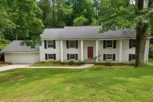 135 Green Hill Ct SW, Atlanta, GA 30331 - Photo 2