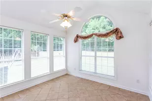289 Marsha Way, Sharpsburg, GA 30277 - Photo 16