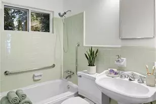1626 Wildwood Rd, Marietta, GA 30062 - Photo 32