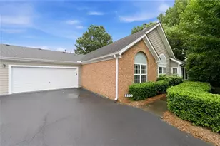 2235 Orchard Pl, Roswell, GA 30076 - Photo 2