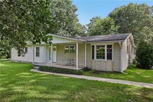 1615 New Hope Rd, Lawrenceville, GA 30045 - Photo 2