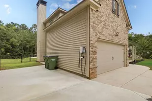 129 Waterford Dr, Jackson, GA 30233 - Photo 10
