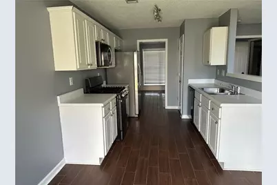 4306 Shillham Court, Cumming, GA 30040 - Photo 8