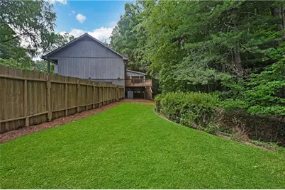 4960 Hidden Branches Circle, Dunwoody, GA 30338 - Photo 10
