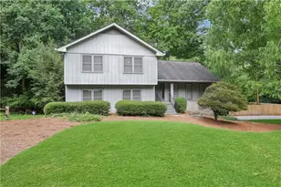 4960 Hidden Branches Cir, Dunwoody, GA 30338 - Photo 1