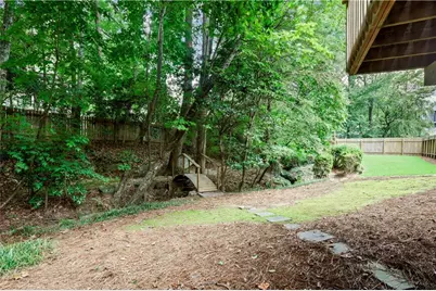 4960 Hidden Branches Circle, Dunwoody, GA 30338 - Photo 38