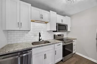 3923 Woodridge Way, Tucker, GA 30084 - Photo 12