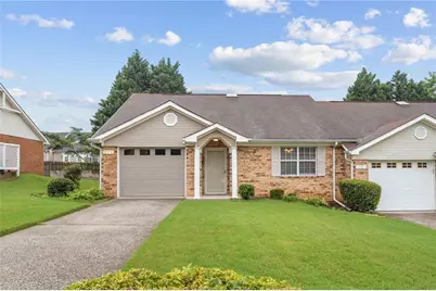 272 Olde Oaks Lane, Riverdale, GA 30274 - Photo 2