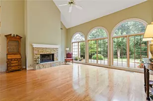 105 Dixter Close, Johns Creek, GA 30022 - Photo 10