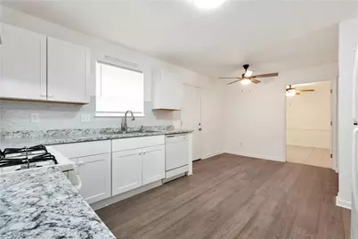 556 Sunfield Drive NW, Lilburn, GA 30047 - Photo 20
