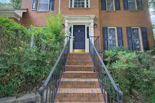 1069 Sunny Field Ln, Lawrenceville, GA 30043 - Photo 4