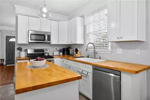 2493 Burtz St NW, Atlanta, GA 30318 - Photo 16