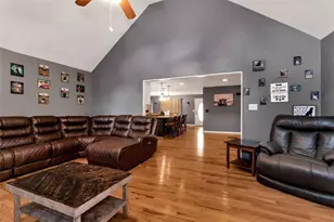 6009 Holly Springs Rd, Pendergrass, GA 30567 - Photo 8