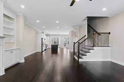7012 Seneca Court, Roswell, GA 30076 - Photo 2
