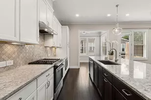 7012 Seneca Ct, Roswell, GA 30076 - Photo 12