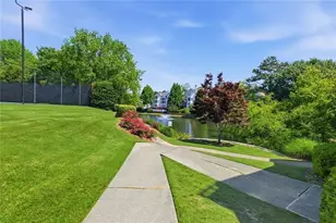 2046 Kinsmon Dr, Marietta, GA 30062 - Photo 50