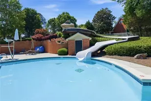 2046 Kinsmon Dr, Marietta, GA 30062 - Photo 74