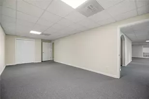 2046 Kinsmon Dr, Marietta, GA 30062 - Photo 32