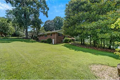 2127 Desmond Drive, Decatur, GA 30033 - Photo 2