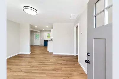 1639 Bridgeport Drive NW, Atlanta, GA 30318 - Photo 4