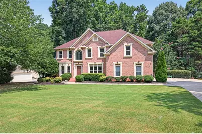 5135 Deerlake Drive, Alpharetta, GA 30005 - Photo 2