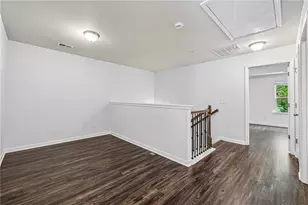 3275 Castleberry Village Dr, Cumming, GA 30040 - Photo 10
