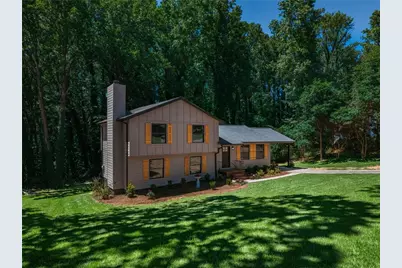 712 Overland Trail, Woodstock, GA 30189 - Photo 1