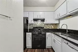 2623 Dorian Dr SW, Snellville, GA 30078 - Photo 8