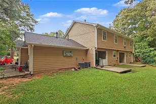 2623 Dorian Dr SW, Snellville, GA 30078 - Photo 22