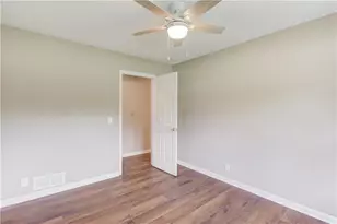4461 S Roberts Dr, Sugar Hill, GA 30518 - Photo 22
